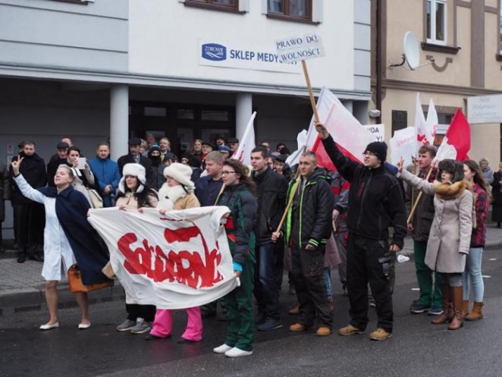 Chwała i cześć bohaterom