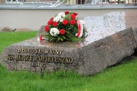 Zaszczytna służba przy grobie bł. ks Jerzego Popiełuszki