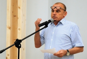Galerie powinny być otwarte, ale nie w niedziele!