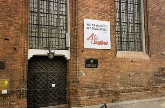 Skandal: Wezwanie do usunięcia hasła „Nie ma wolności bez Solidarności”!