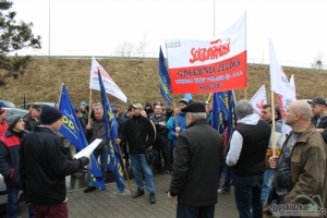 Pikieta przed Teksidem