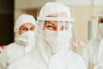 „S” apeluje o dodatki dla pracowników niemedycznych w szpitalach covidowych