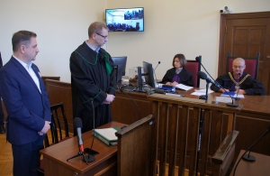 Ruszył proces Piotra Dudy przeciwko Lechowi Wałęsie. Wyrok 26 marca!