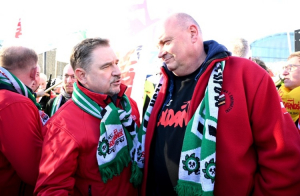 Piotr Duda w Luksemburgu: Dajemy Wam czas do namysłu, a jeśli nie, to podpalimy Europę! Podpalimy ją w naszych sercach, aby dać odpór