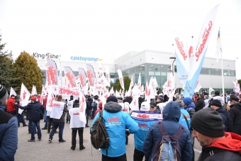 Protesty NSZZ Solidarność pod sklepami Castoramy w całej Polsce!!!