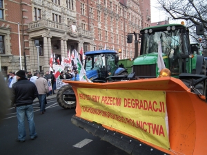 Trwa protest szczecińskich rolników. Blokują ANR