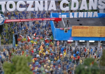 "To Sala BHP, a nie ECS jest pomnikiem historii". Oświadczenie ws. oryginalnych tablic z 21. postulatami