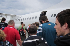 Prawie połowa młodych Polaków myśli o emigracji