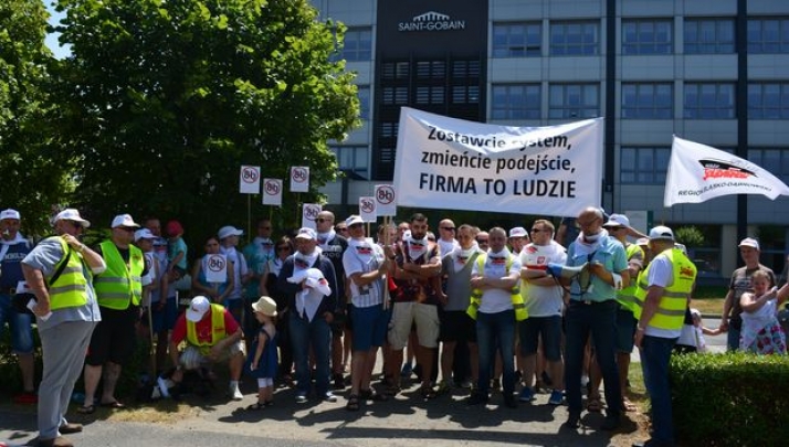 Protestowali przeciwko zmianom w czasie pracy