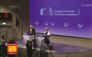 Czy Timmermans chce wydłużyć wiek emerytalny kobiet do 65 lat?
