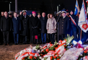Obchody 52. rocznicy Grudnia &#039;70 w Gdyni. Piotr Duda: &quot;Będziemy pamiętać i krzyczeć o tę sprawiedliwość&quot;
