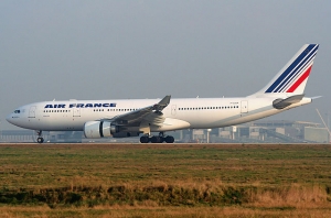 Air France zwalnia pracowników, związki zawodowe protestują