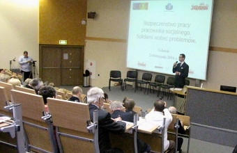 Jak zwiększyć bezpieczeństwo pracowników socjalnych? Konferencja w Gdańsku