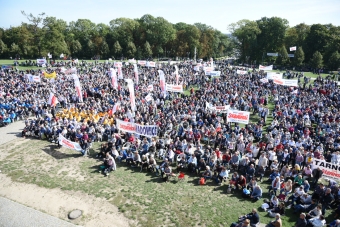 Mateusz Morawiecki: Ludzie pracy, ludzie Solidarności, niesiecie nadzieję i wolność już od wielu dekad