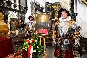 Pogrzeb arcybiskupa Gocłowskiego