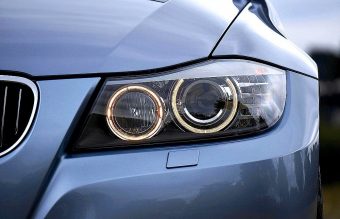 Podwyżki w dwóch spółkach motoryzacyjnych