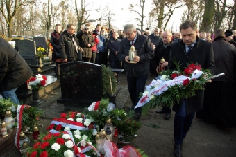 Kwiaty na grobach żołnierzy wyklętych. Obrady KK w Gdańsku