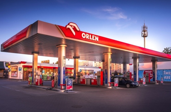 PKN ORLEN, Grupa LOTOS i Związki Zawodowe podpisały gwarancje zatrudnienia dla pracowników