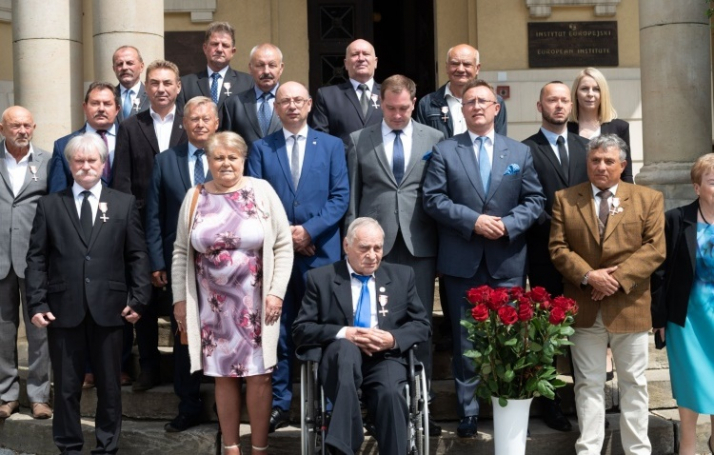 W Łodzi wręczono Krzyże Wolności i Solidarności